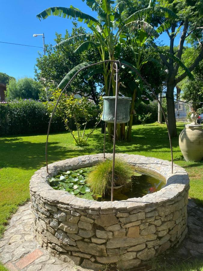 B&B Il Giardino Delle Meraviglie メーリト・ディ・ポルト・サルヴォ エクステリア 写真